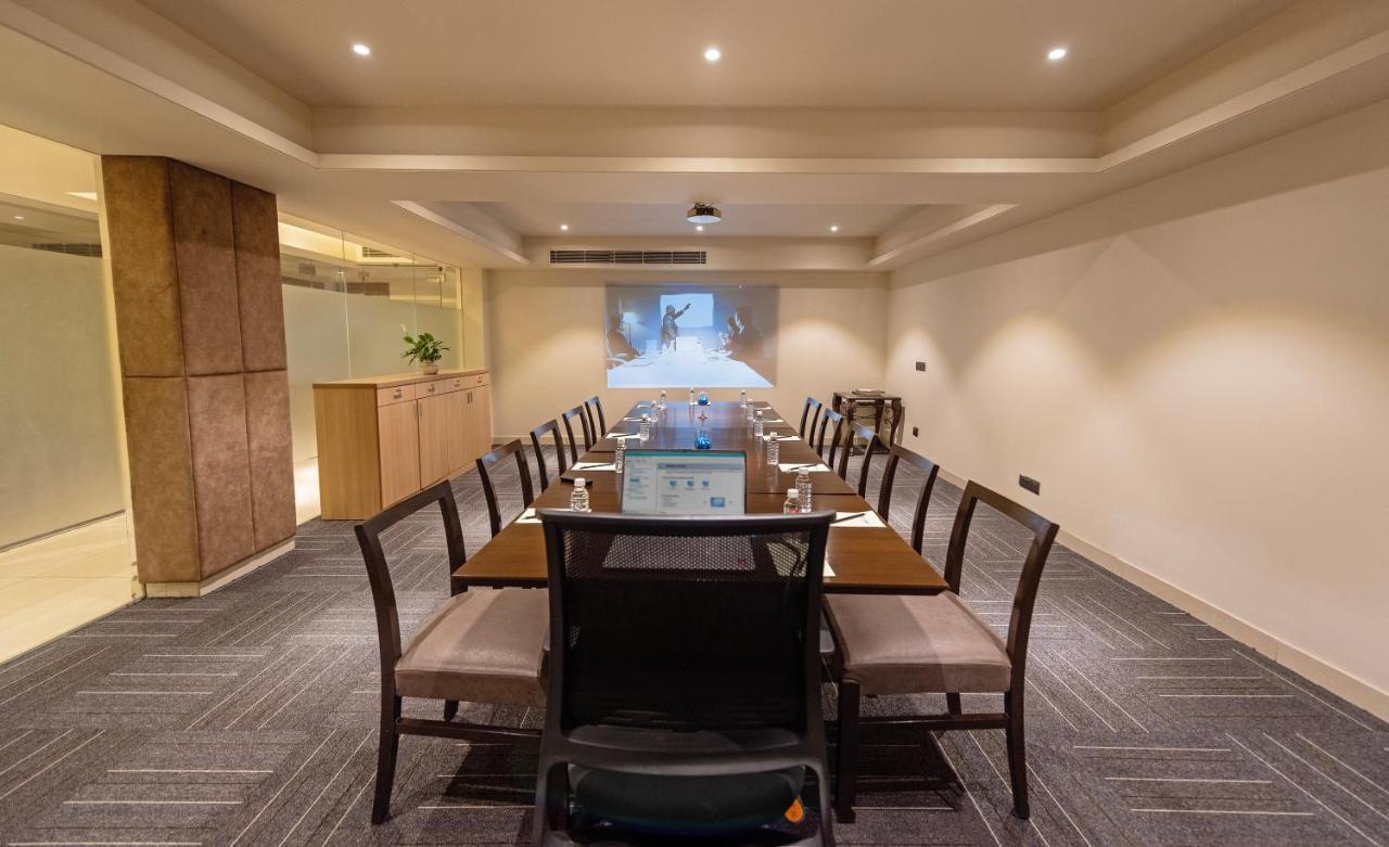 Hotel Saket 27 Νέο Δελχί Εξωτερικό φωτογραφία