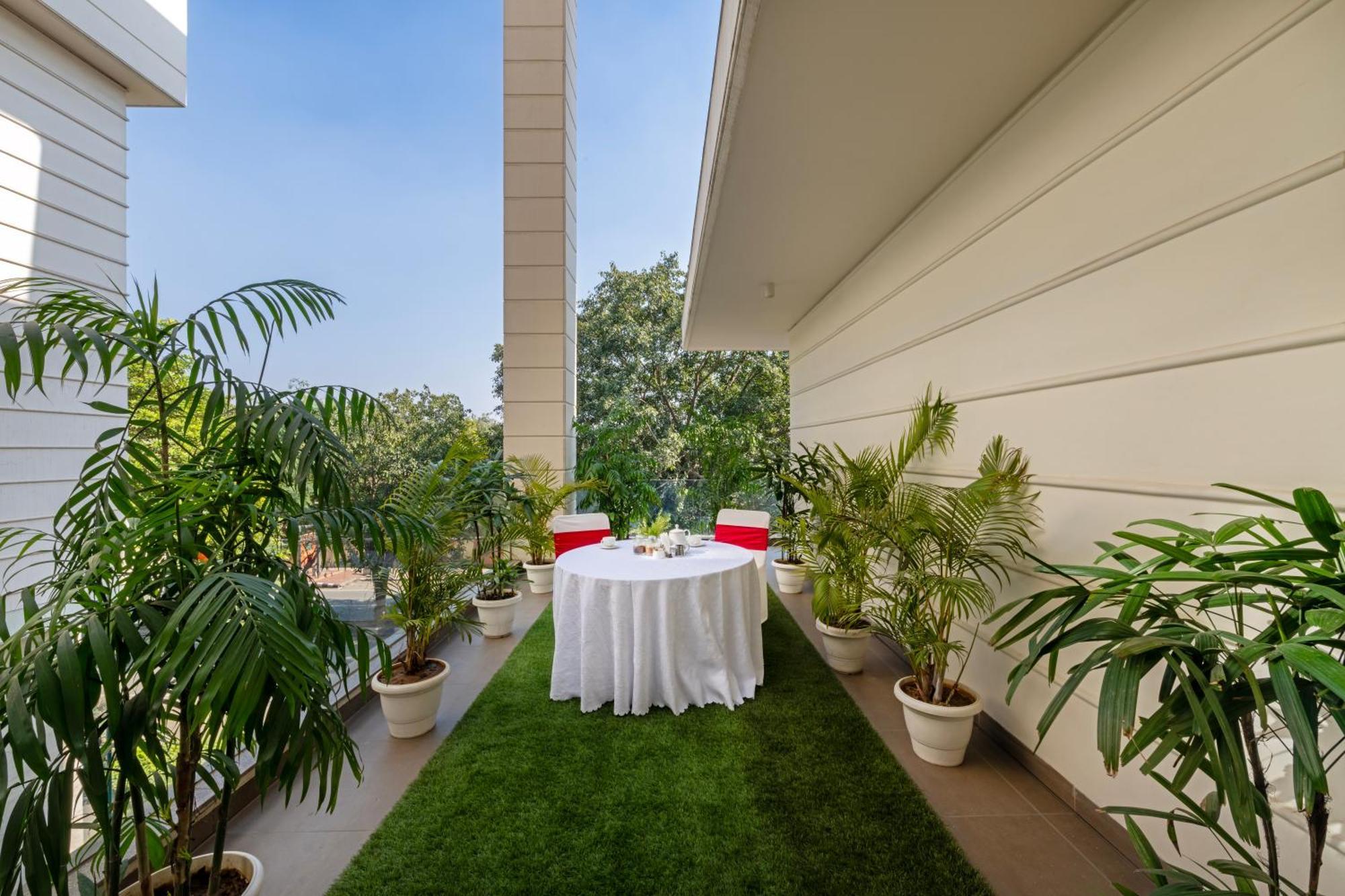 Hotel Saket 27 Νέο Δελχί Εξωτερικό φωτογραφία
